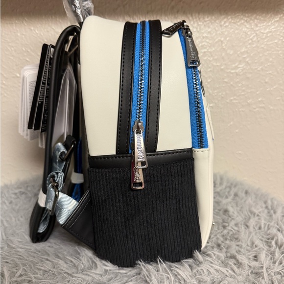 Loungefly Light Up R2-D2 Mini Backpack - Picture 5 of 6